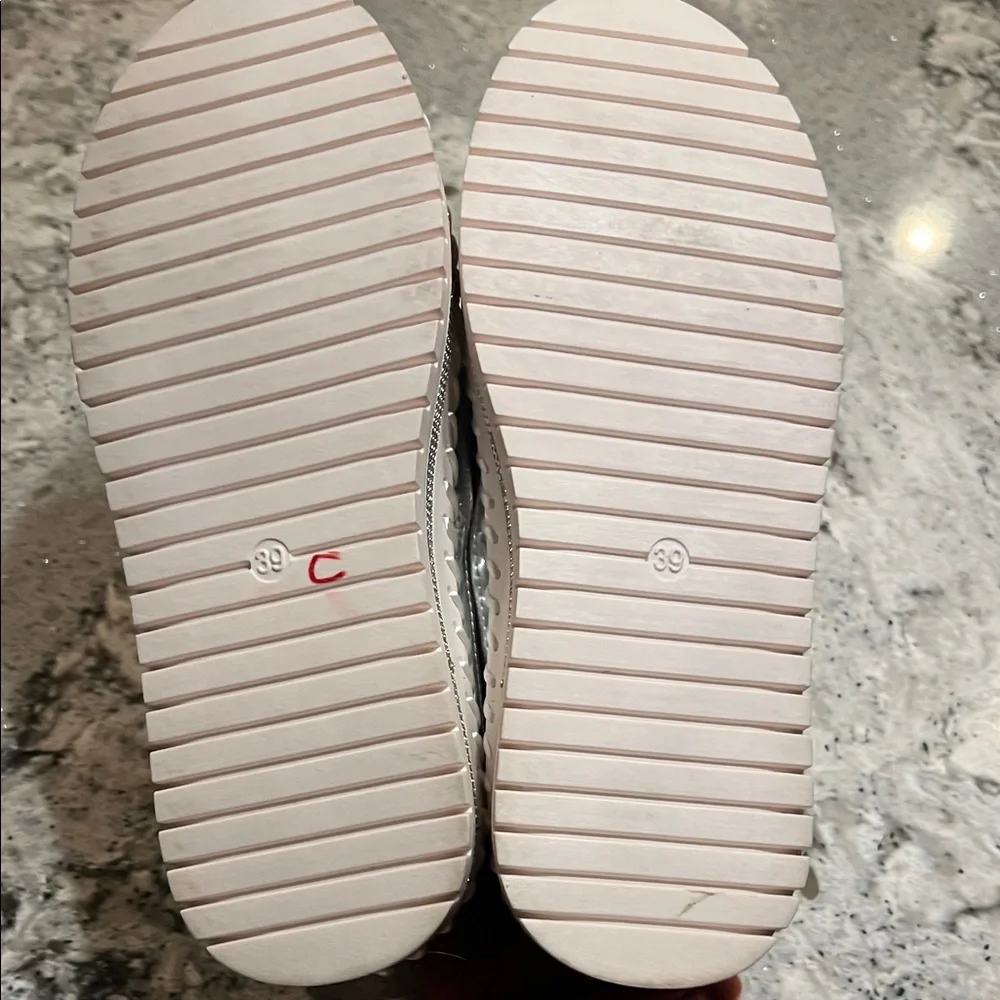 Embellished Slip-On Women Shoes - Picture 5 of 6